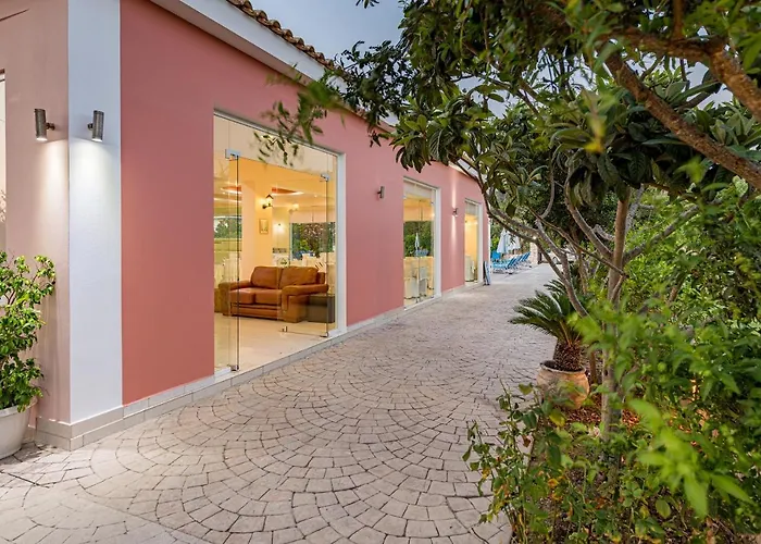 Dinos Hotel Tsilivi 