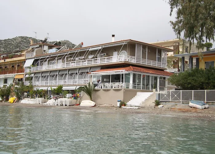 Nelly'S Apartments Tolo