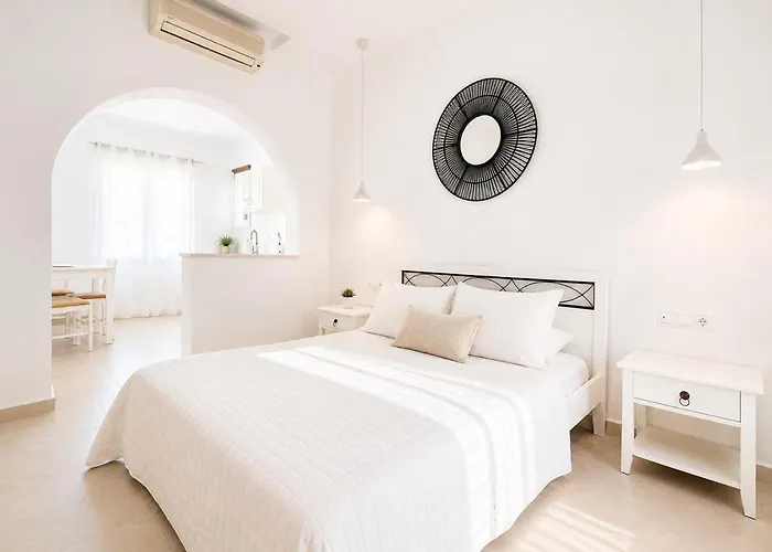 Eleftheria Hotel & Apartments Ornos 